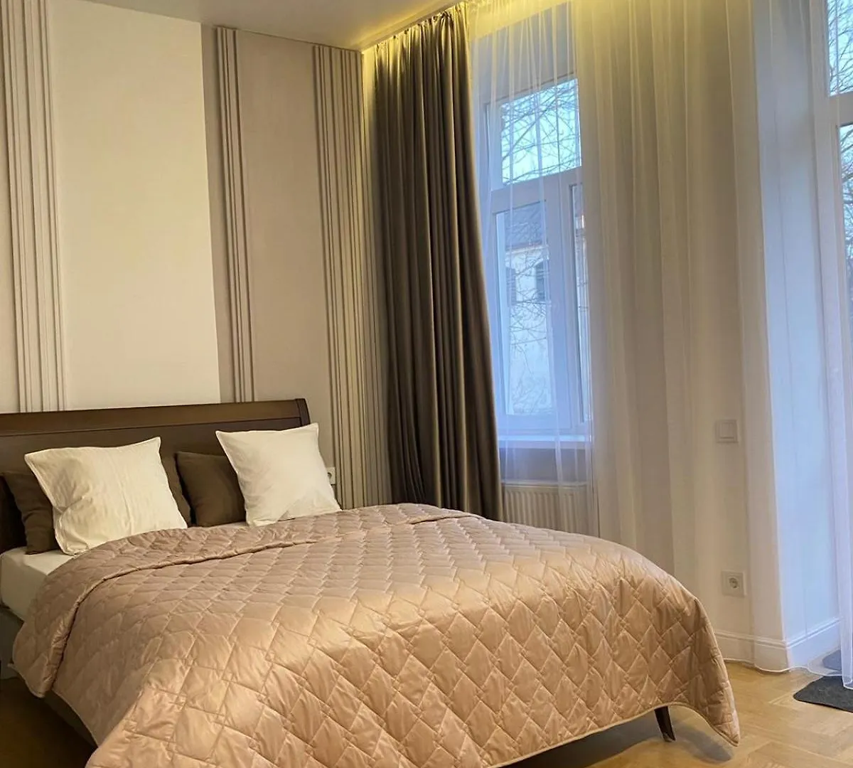 Favoritapartments 1 Кім Безкоштовна Парковка Центр З Балконом Не Далеко Від Ж Д Вокзалу Звітні Документи Lviv Ukrajna